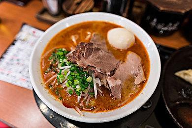 国产沙盒生存新作《CrisisX》公布 最多和5000人同服